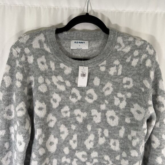 New Old Navy Sweater Women's Medium Grey Cheetah Print Crew Neck - Picture 2 of 9